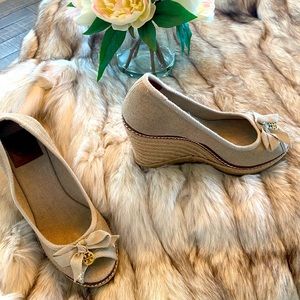 Tory Burch Peep 👀 Toe Wedge